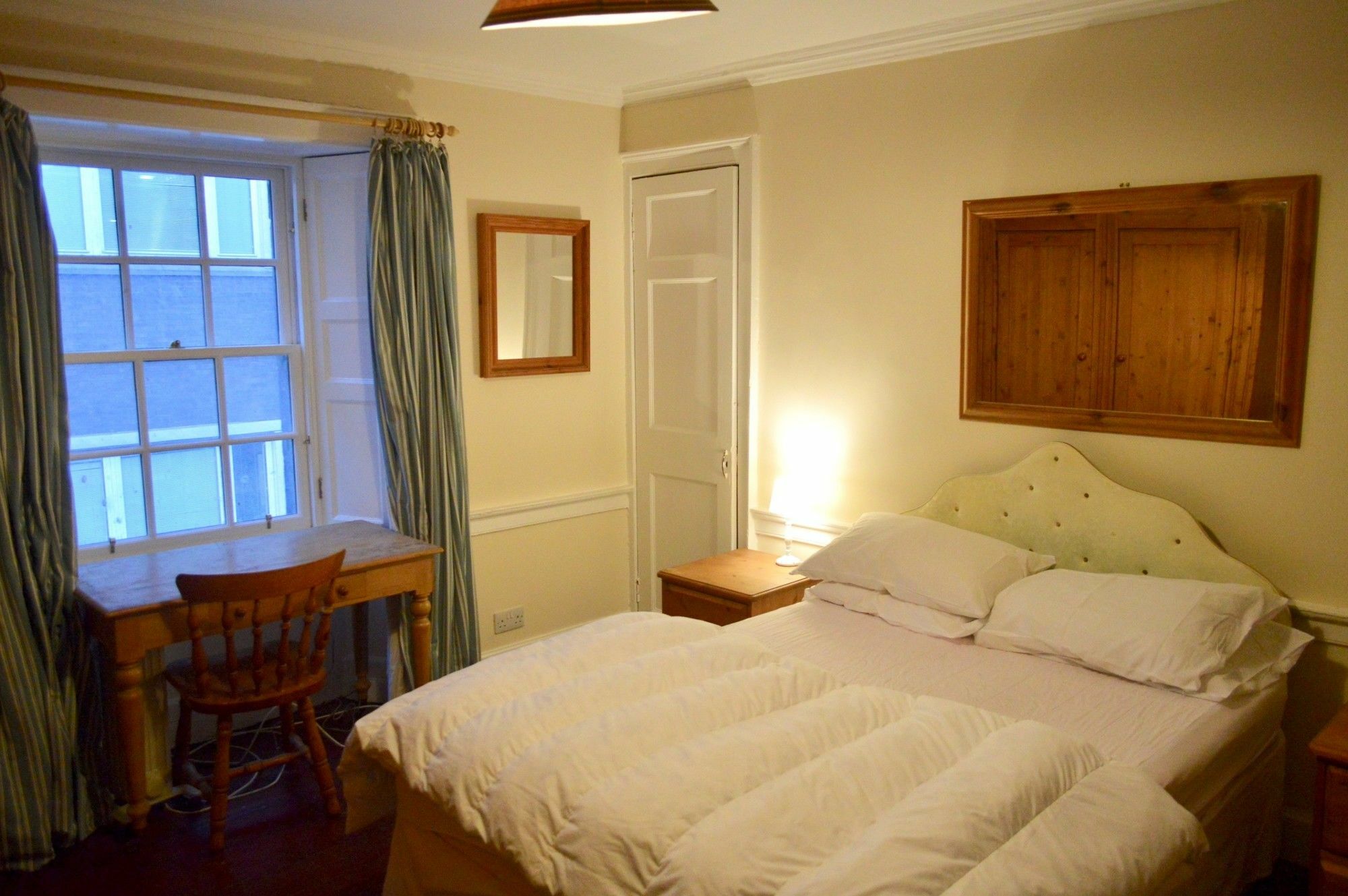 Central 1 Bedroom Apartment Sleeps 2 Эдинбург Экстерьер фото